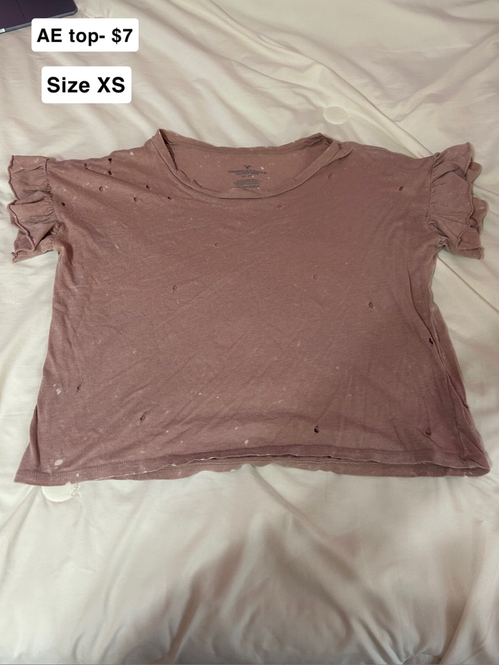American Eagle Outfitters Mauve Distressed Short Sleeve Tee